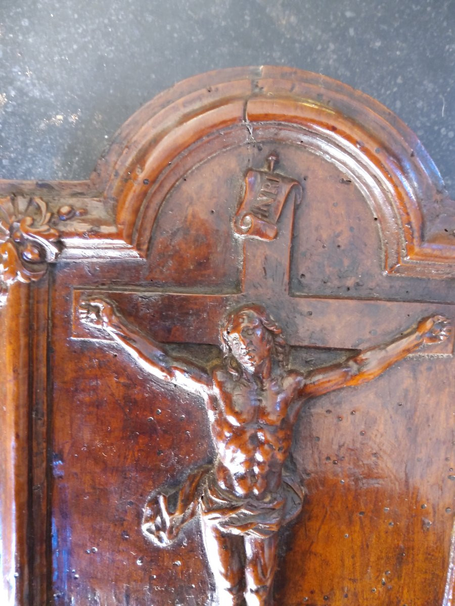 Small Carved Panel Of Christ On The Cross, 17th/18th Century-photo-3